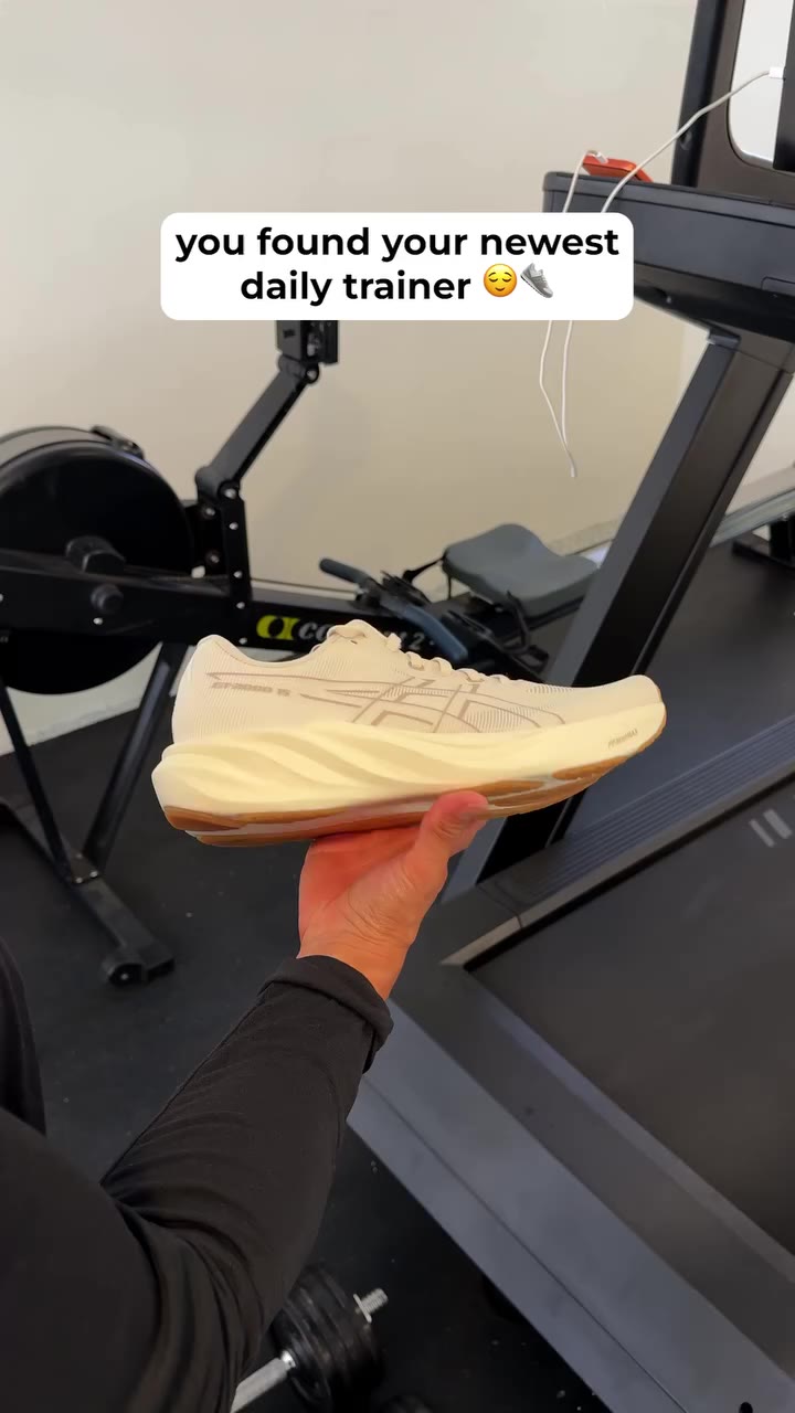Laced up and locked in. 🏃‍♂️💨 Putting the ASICS GT-2000 through its paces…