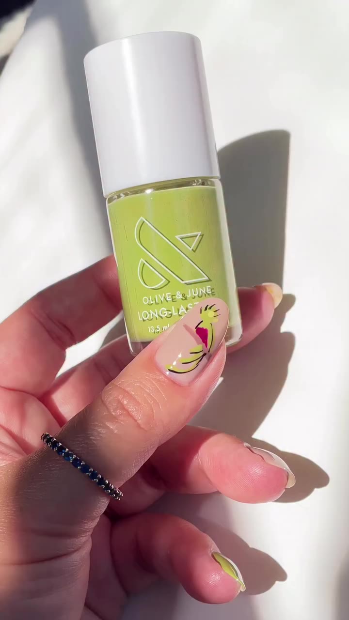 Celebrating Hispanic Heritage Month with the talented @nailartbysig. She is…