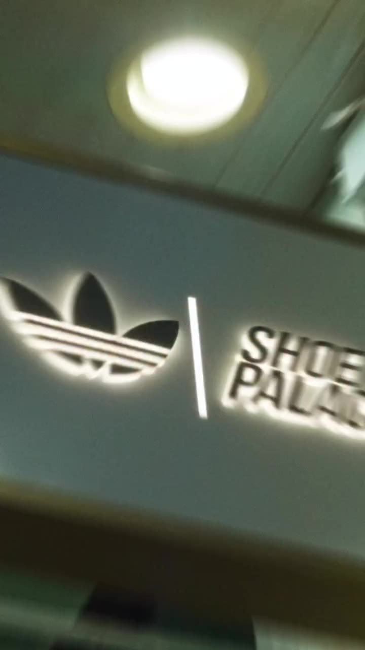 Thank you to everyone who packed Shoe Palace Melrose for Hispanic Heritage…