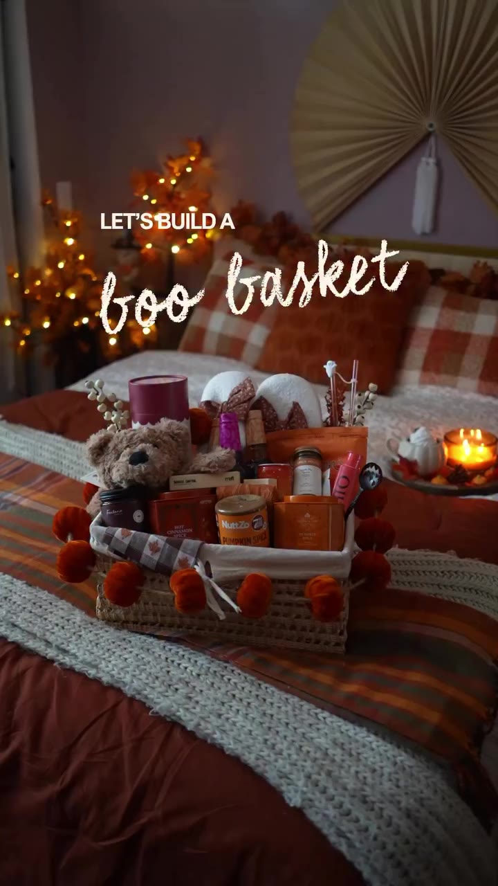 Normalize making boo baskets for your friends 🕯️🎃