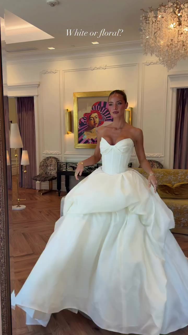 Ravello, two ways! Which version of the @moniquelhuillierbride ballgown do you…