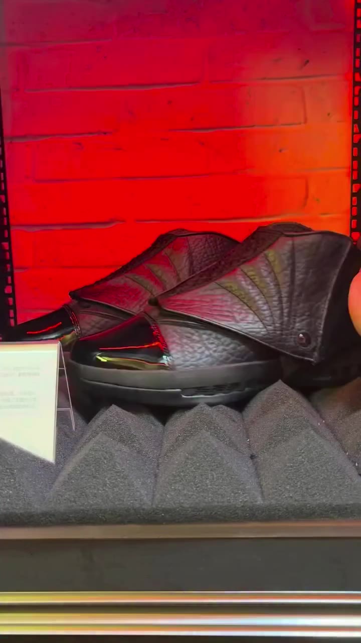 FIRST LOOK: Air Jordan 16 “Black Pack” 🐈‍⬛ 🗓️ October 2026 🔥 or 🗑️ 🎥…