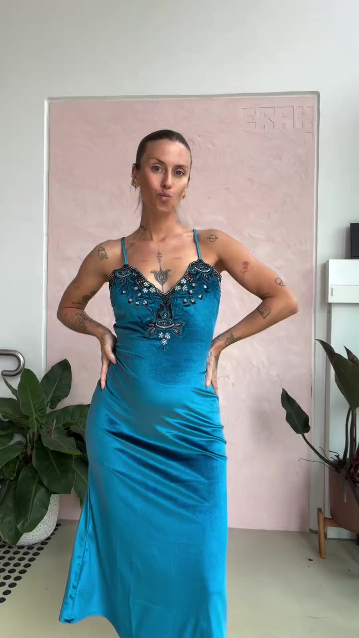 The girls playing in our Hendrix Collection best selling colourway, Teal 🦋…