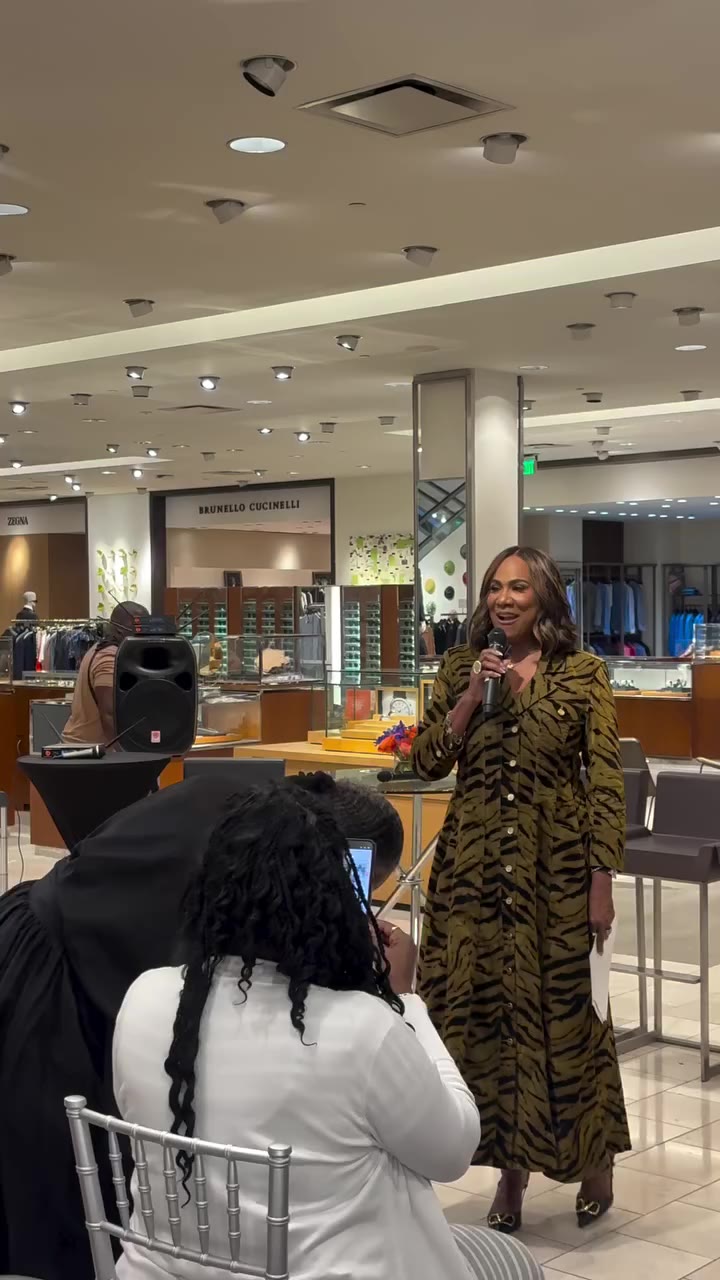 More recap from the Media Event @neimanmarcus for the FACEs of Fashion Show on…