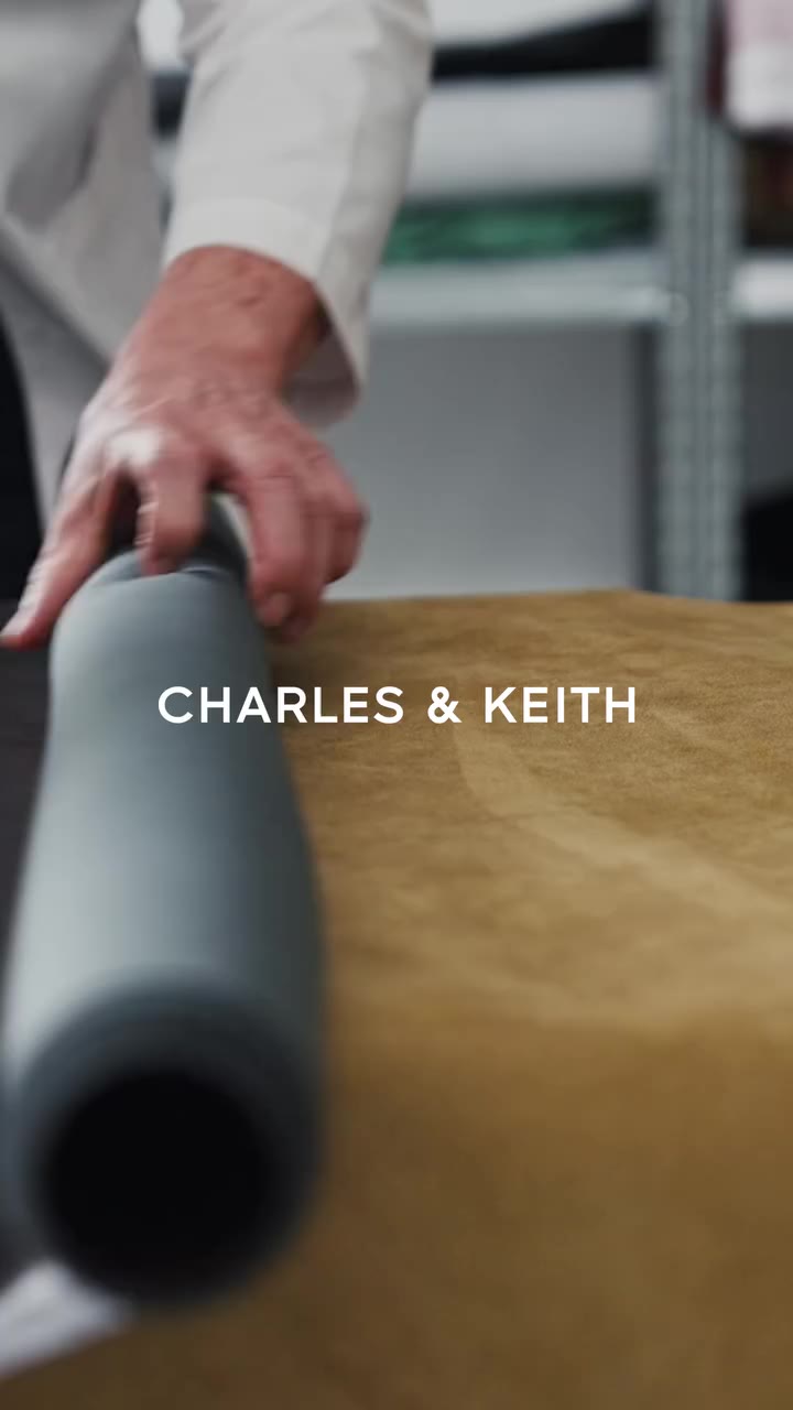 스케치에서 완성까지 아이디어에서 현실로, 지네브라 토트백의 여정을 따라가보세요. #CharlesKeithFW26
