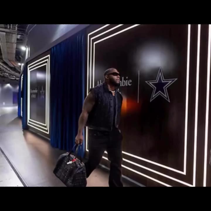 Game Day Fit !! Client @kclarkjr_ The pic may be blurry, but the FIT was…