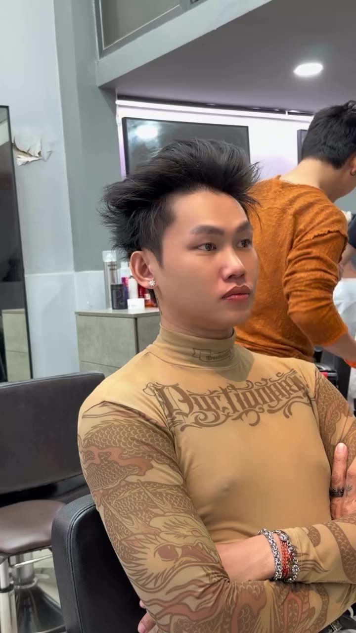 Đổi màu 🔥 _____________ NOIR HAIR SALON by C98 📍 115 Lê Thị Hồng Gấm, P Bến…
