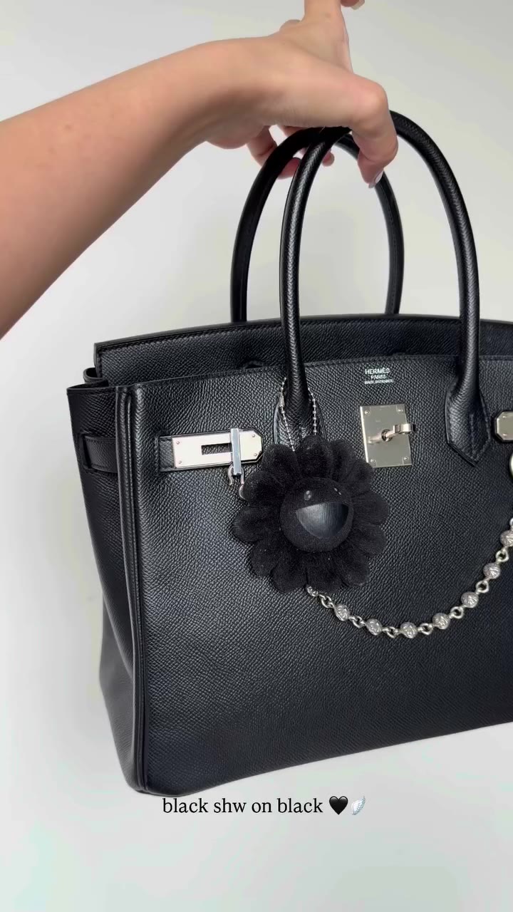 this combo tho!!!🫡🥹🖤✨