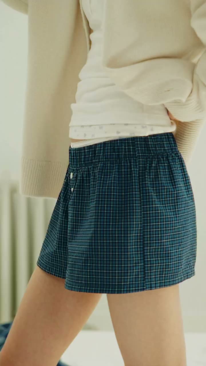 집에서도 밖에서도 편하게 입을 수 있는 새로운 라운지웨어를 소개합니다. LifeWear magazine에서 포근함을 담은 가을·겨울…