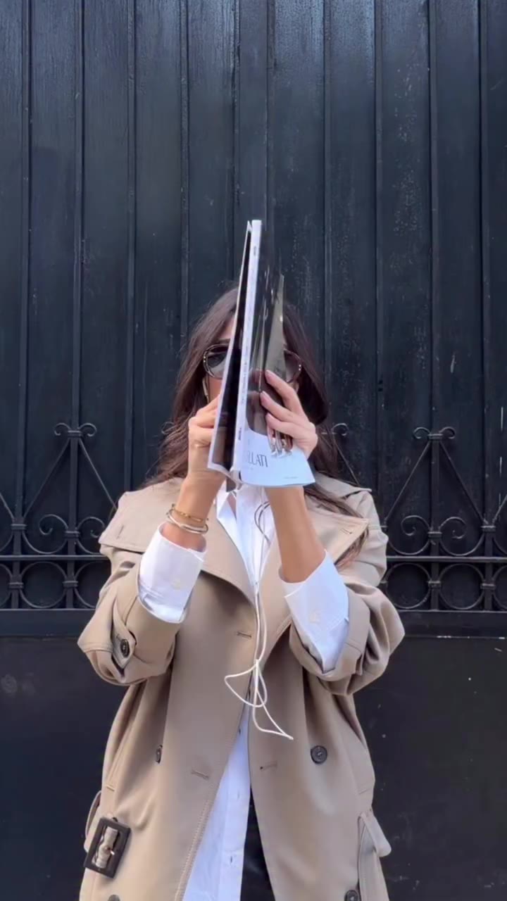 Still carrying our September issue like it’s part of the outfit 🫣