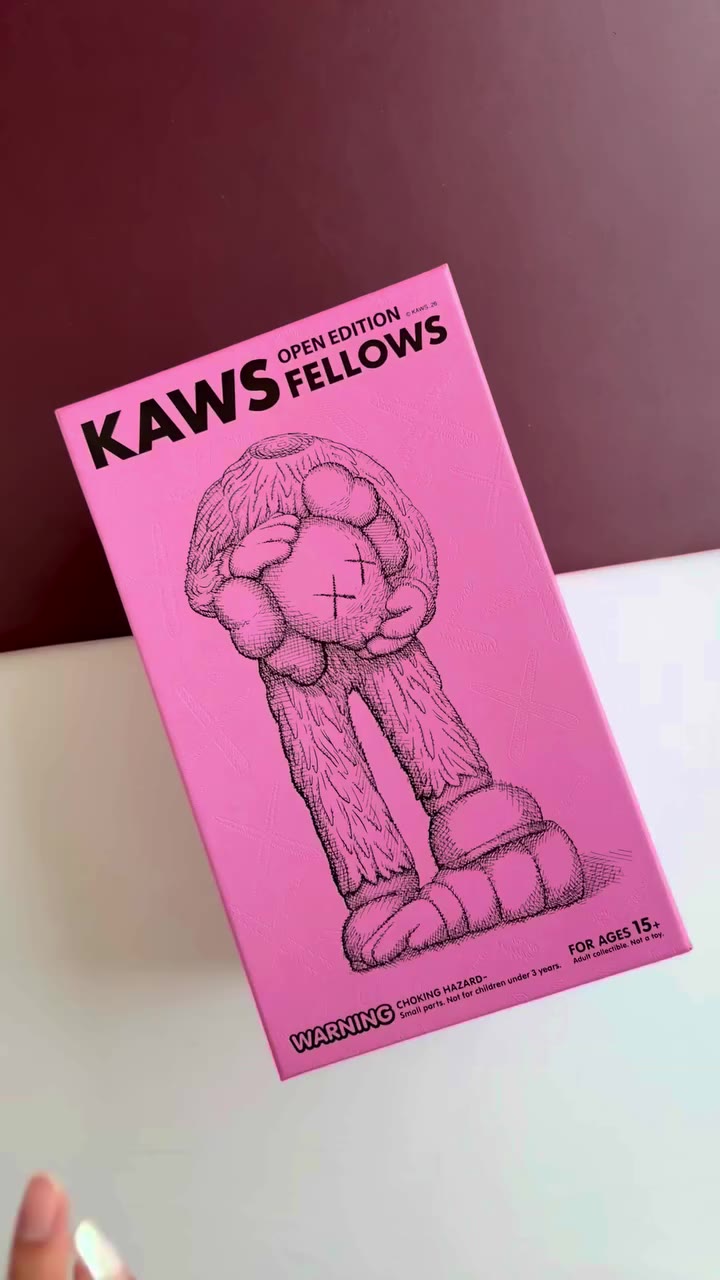 unboxing the new family member of our collection — KAWS FELLOW OPEN EDITION 🩷✨