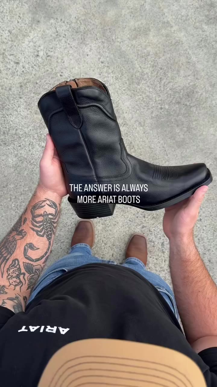 You can always count on a good pair of Ariat boots 👌