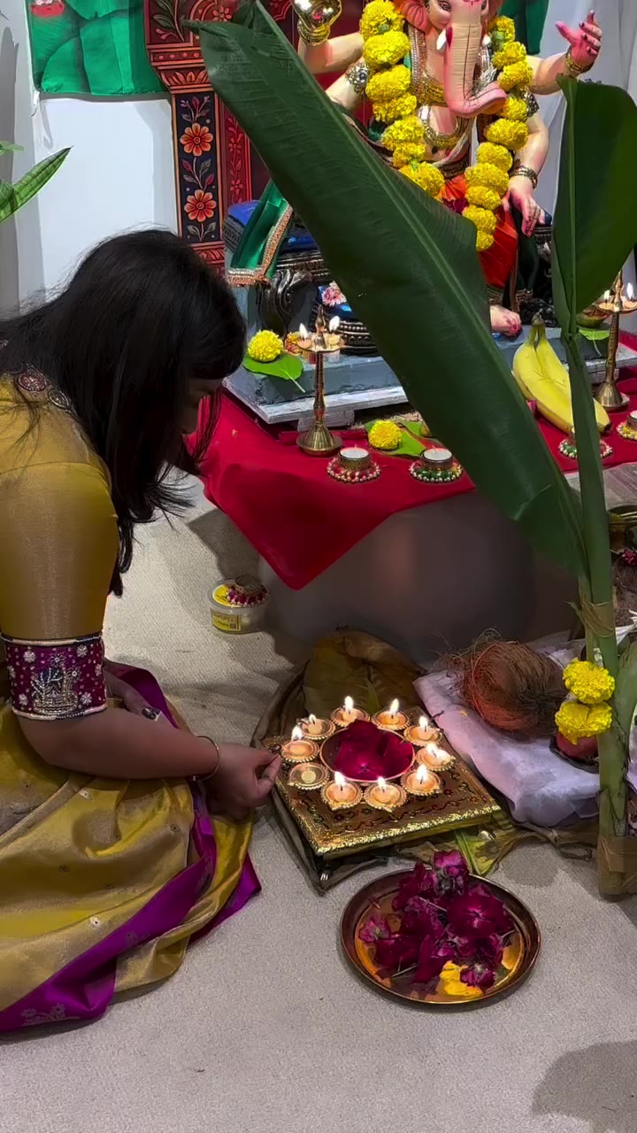 Divine blessings, pure devotion, and beautiful beginnings. 🙏 Ganpati Bappa…