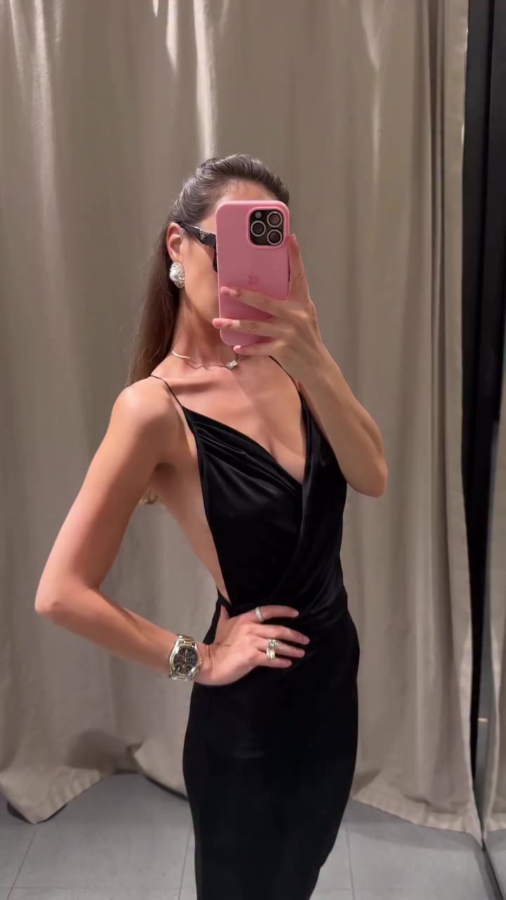 The elegant pieces I’d pick from @zara new collection⁣⁣⠀ 1. Elegant dress…