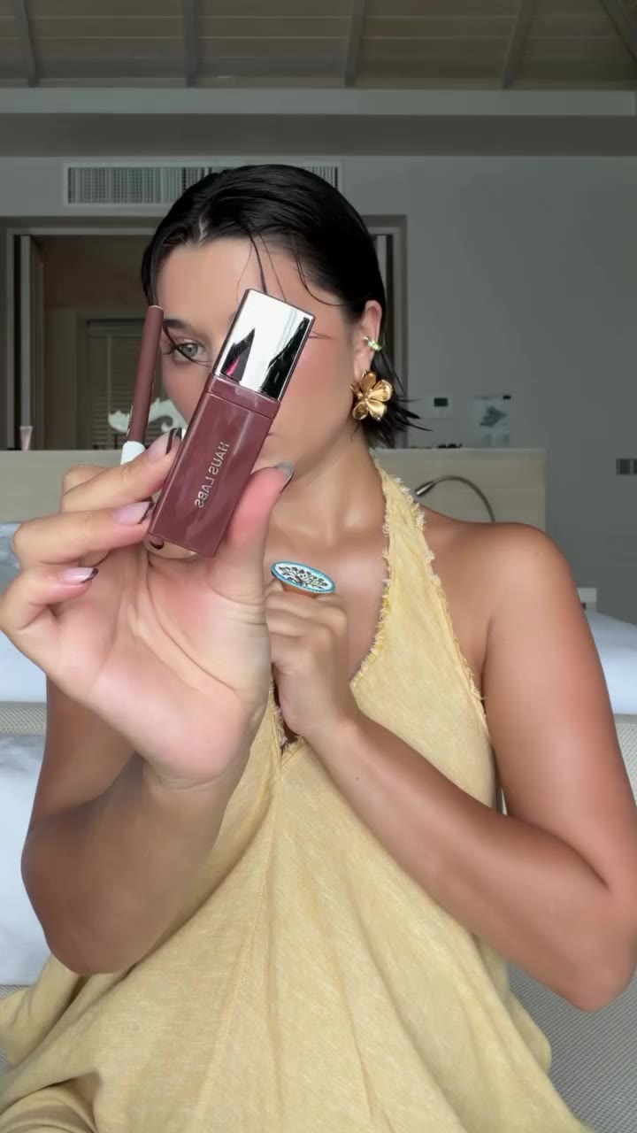 мне тут даже фоткаться лень, а тут целая распаковка вы посмотрите хоть🧟‍♀️