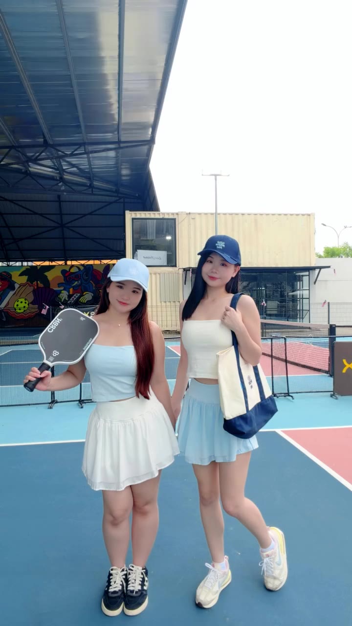 1 skirt, 5 ways to style 🎾✨ A little style insp from our pickleball court day…