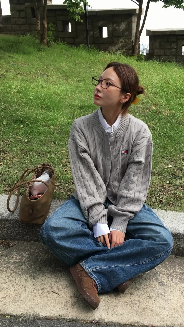 #광고 가을에 하나쯤 꼭 필요한 기본 가디건 3가지➿🍂 꾸안꾸로 툭 걸쳐주기 좋은 디자인들만 골라봤어! 내 체형 (158cm/43kg)…