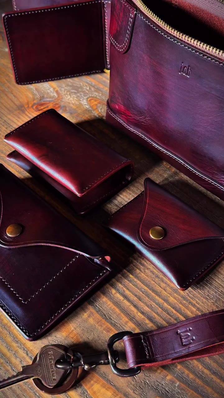 j.o.b leather products ヴィンテージの再構成、再解釈を テーマに造られるプロダクト。…