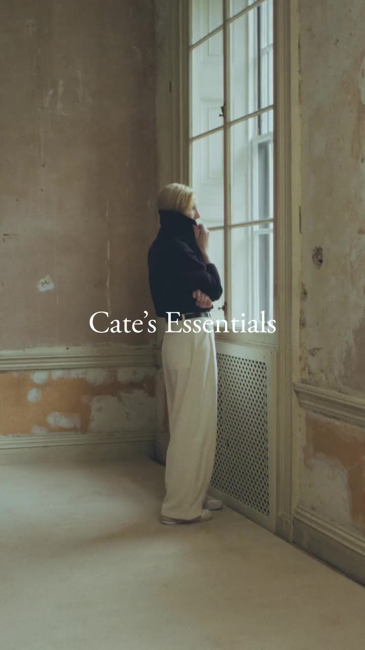 Cate Blanchett, in the HEATTECH Cashmere Blend. A warm essential that’s soft…