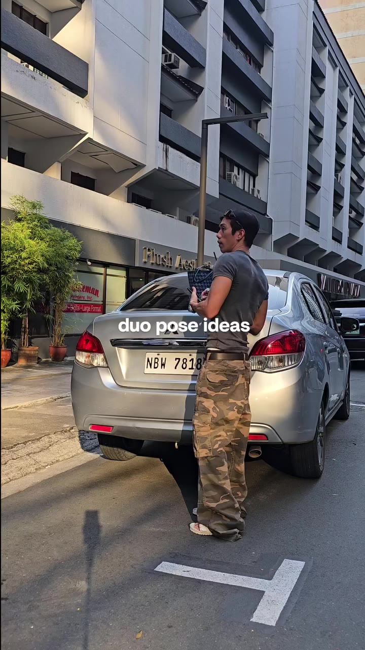 duo pose ideas 🗣 fashion outfit ootd outfitoftheday outfitideas…
