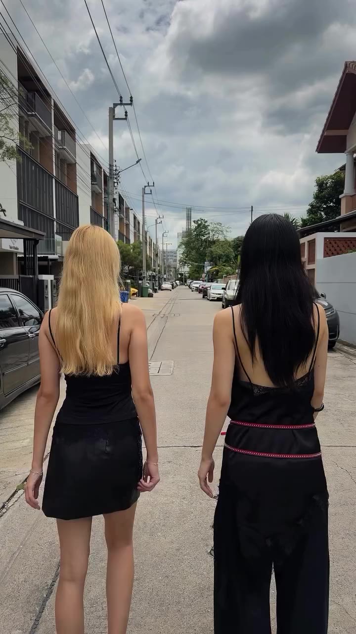 New models intown Sofi G and Yun❤️ #modelbangkok #modelintown #modelwalk…