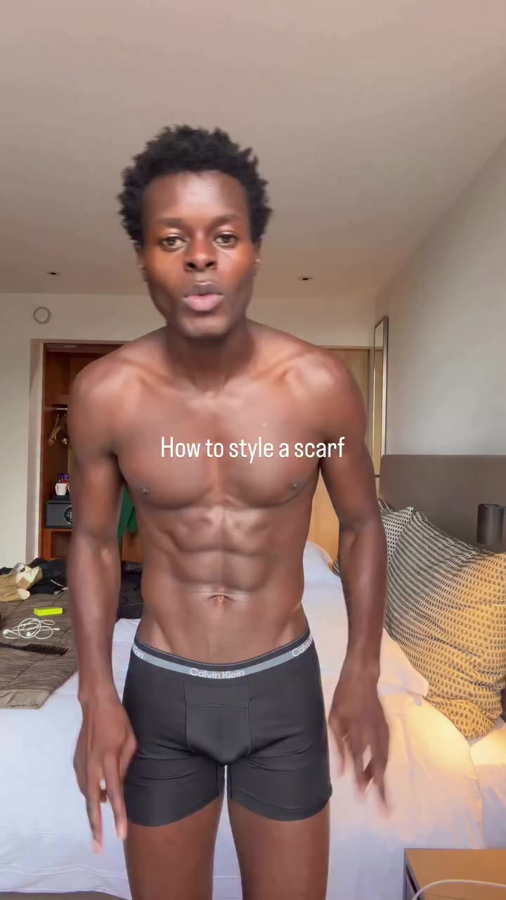 So many things you can do with a scarf that’s just one option🧣