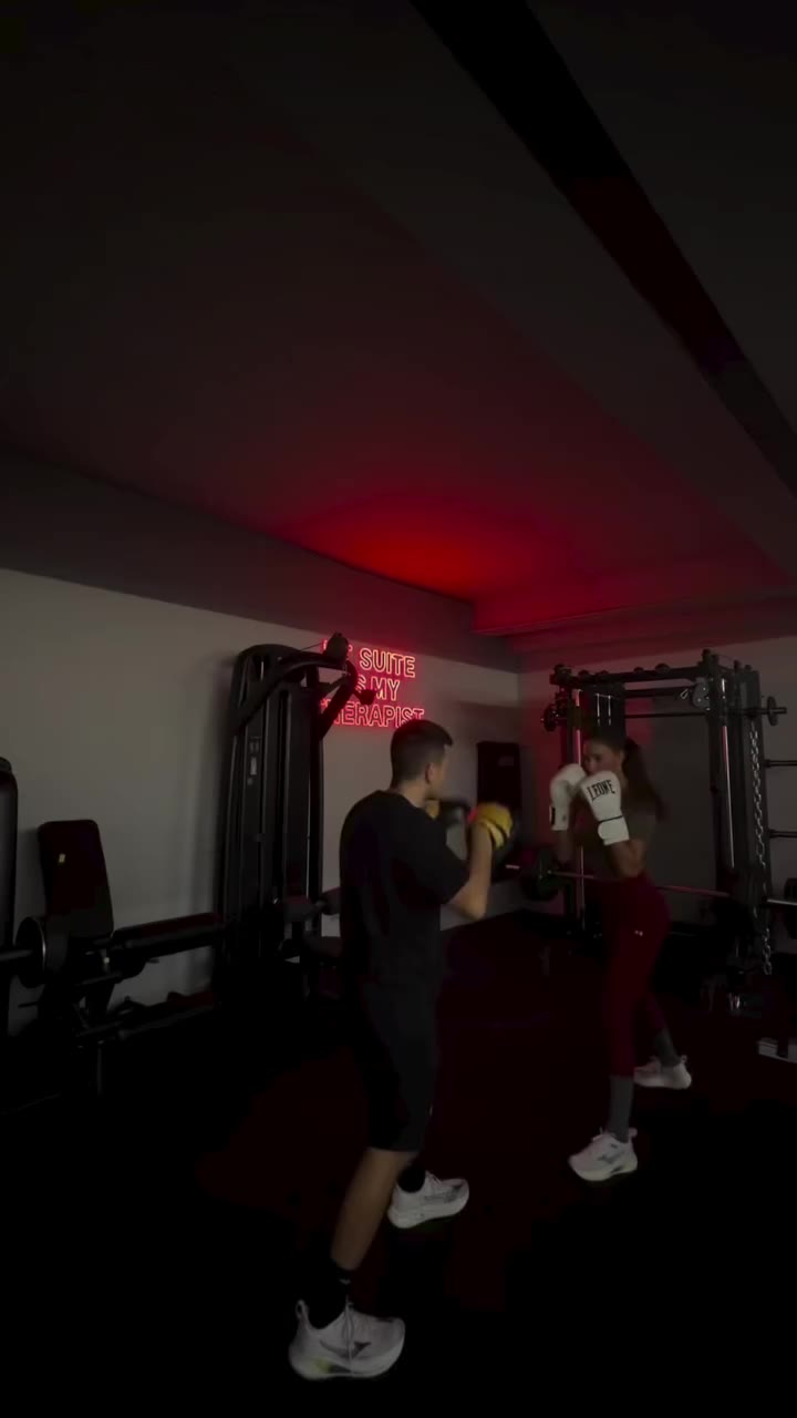Prima lezione di box con il mío straordinario allenatore e grande amico, che…