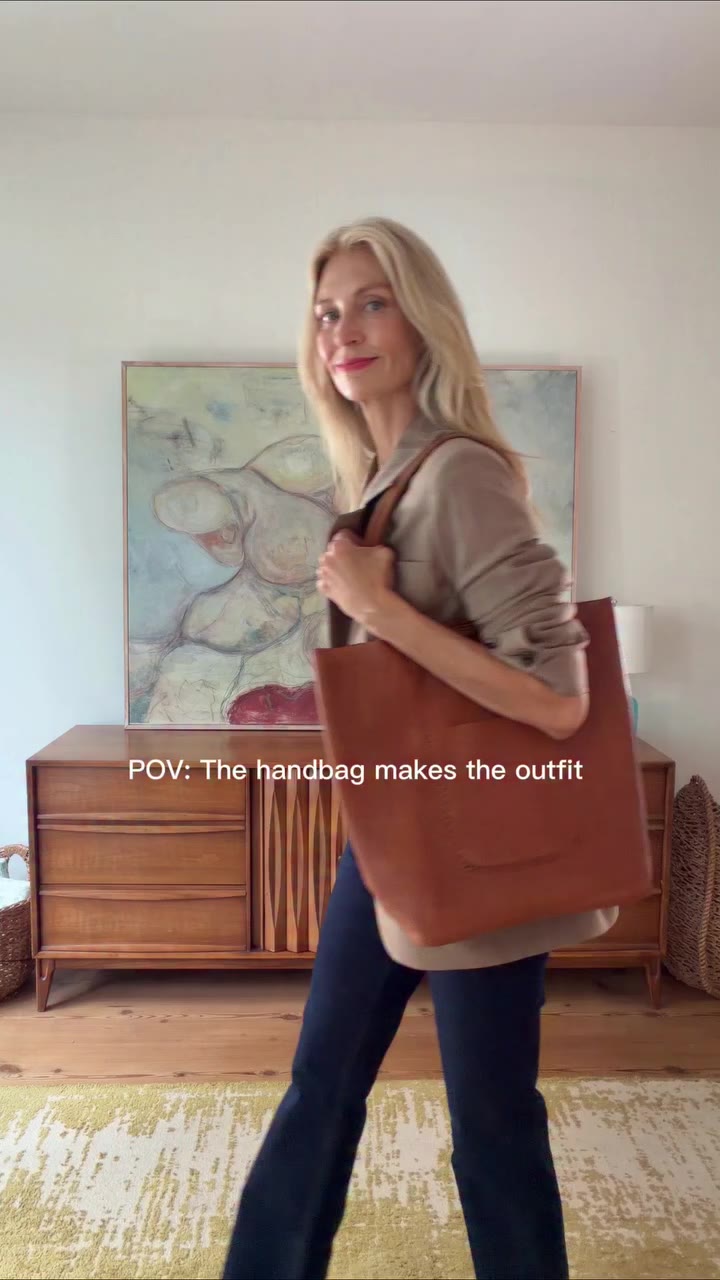 Maybe the most important part of the outfit is the handbag.👜 Two of my…