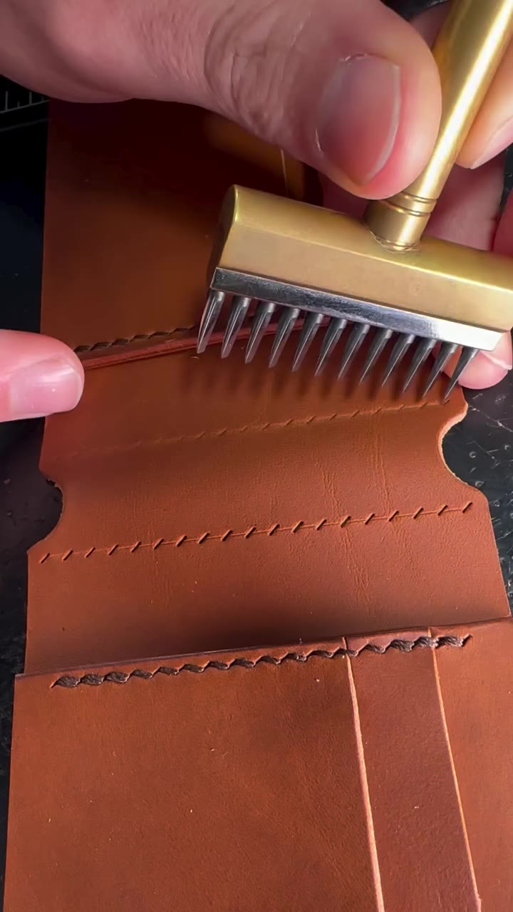 Punching stitching holes #leatherasmr #leatherwork #leathercraft #sinabroks…