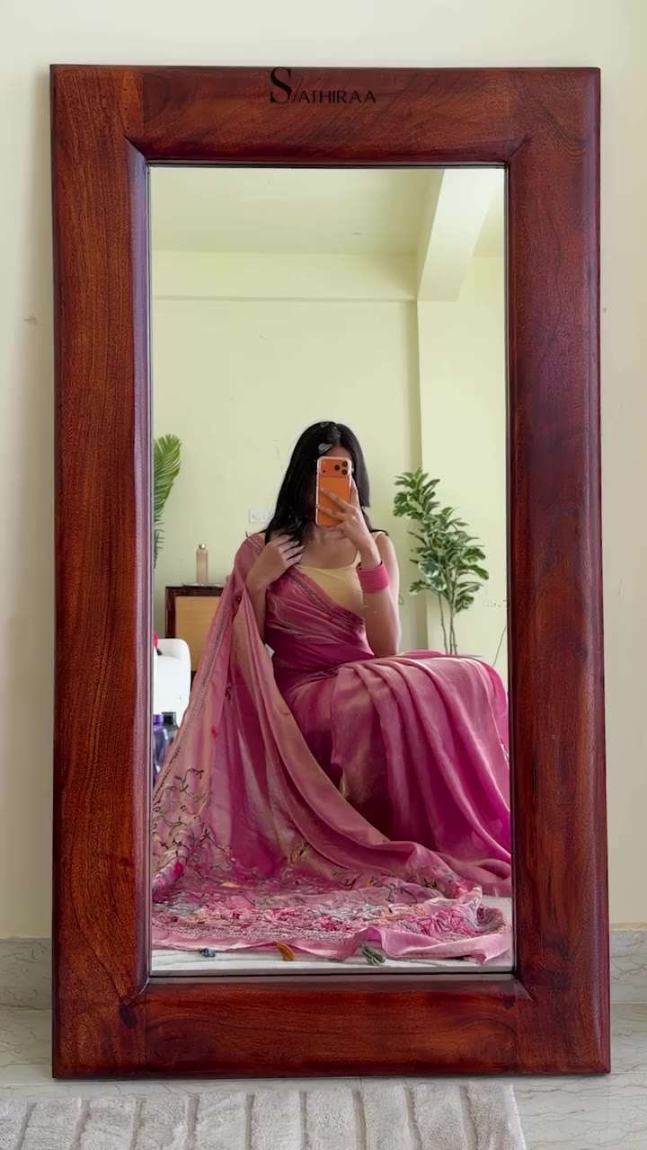 Ready to make heads turn? 👀 Meet Ihla — where the smooth charm of Space Silk…
