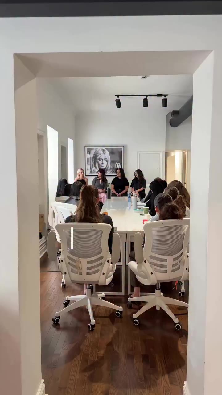Last Friday, we gathered another incredible group to talk all things PR at…