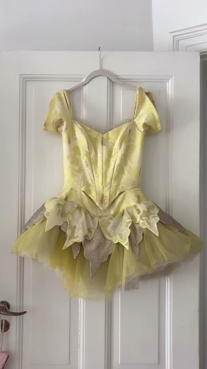 Part 2 of my vintage ballet costume collection ✨ Just in time for Tutu Tuesday…