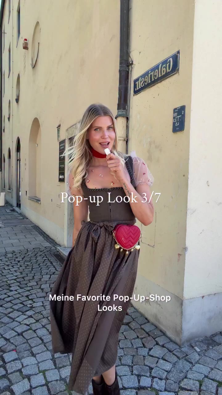 Look 3/7 Bag @weat dirndl &bluse @giacomellitrachten choker @ciao_collo…