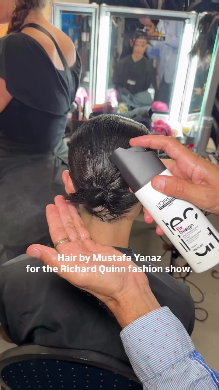 Richard Quinn SS27 x L’Oréal Professionnel. 🖤 At London Fashion Week, our…