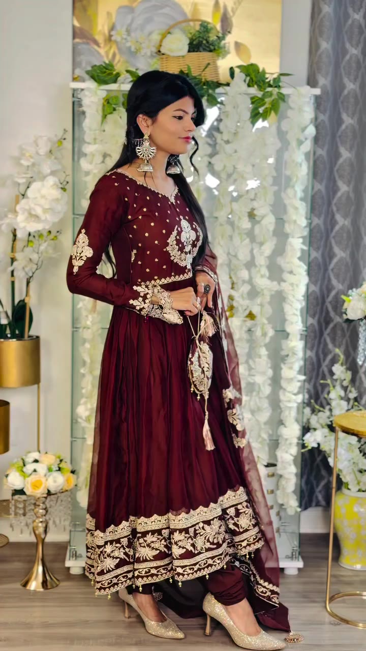 Dressed like a dream, feeling like a princess ✨🤎 Just a girl in her Anarkali…