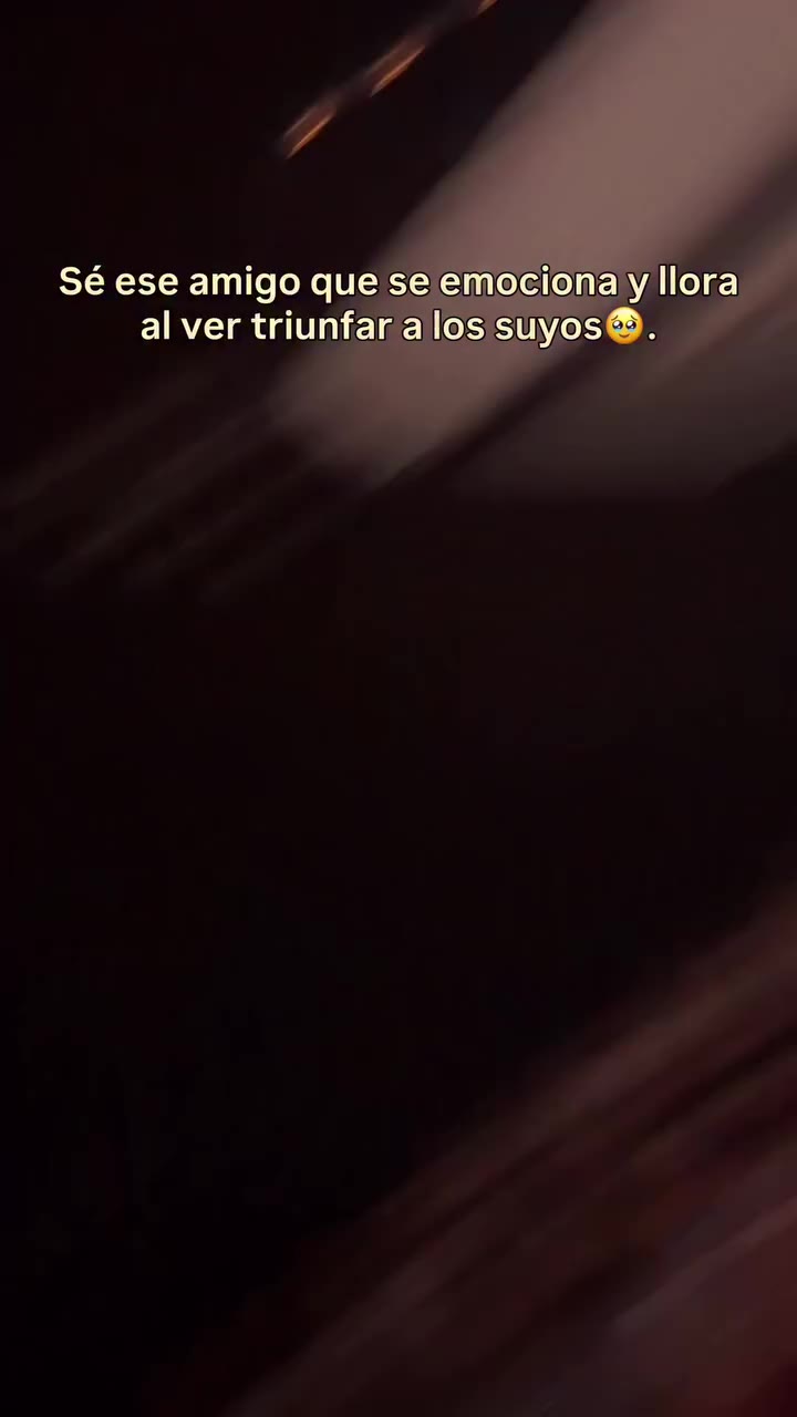 Cuando los logros de quienes amas también se sienten un poquito tuyos ❤️. [un…