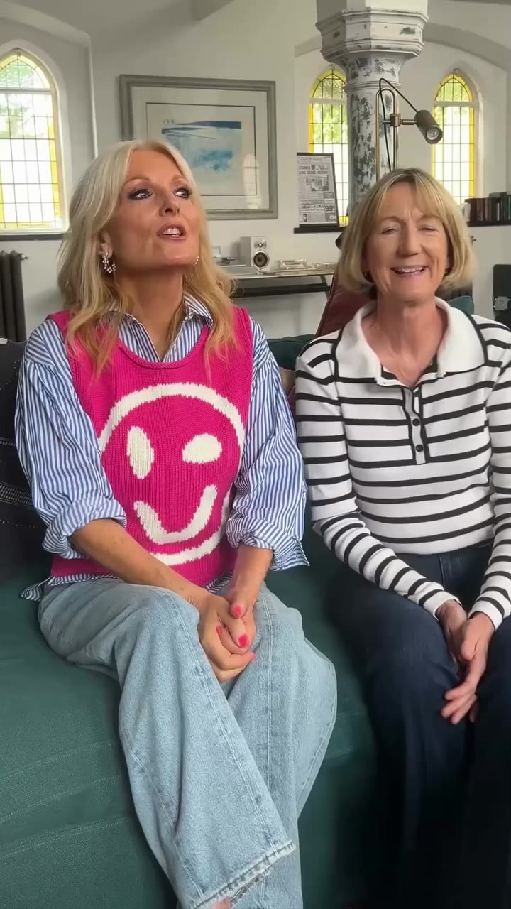 On set for the October issue of Prima, cover star @gabyroslin chats to…