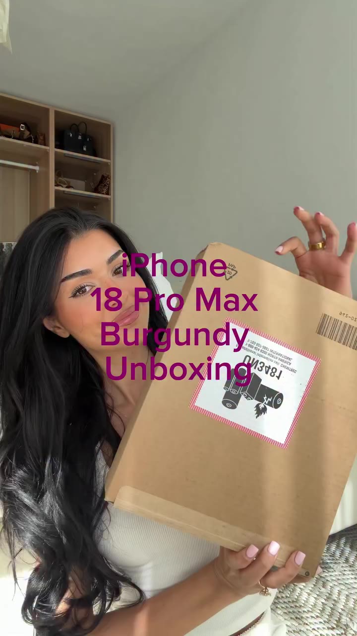 Ehmmm was sagt ihr??? Hab auf euch gehört und Burgundy genommen 💞💞🌟🌟📱…