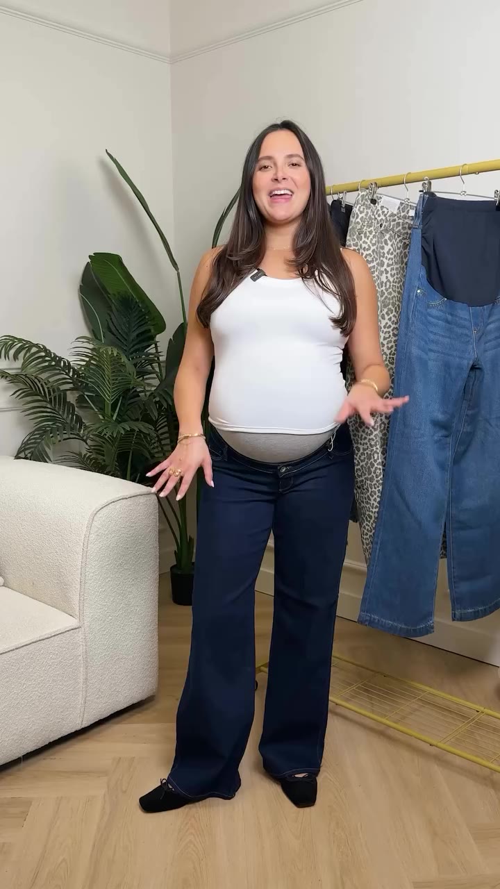 When it comes to dressing the bump, @ellashire has done her best to stick to…