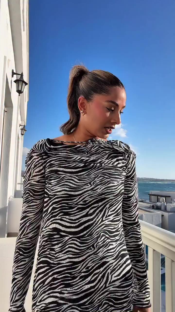 Loving zebra print with fun colors 🩵🦓 Comment LINK for the outfit ✨ I’m…
