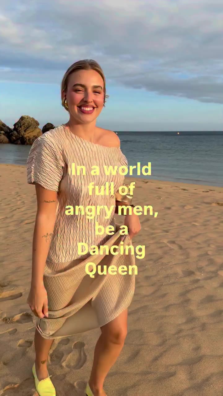 👸
