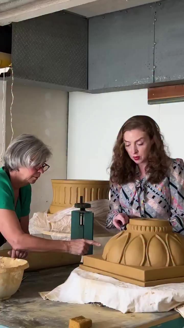 Sculptor Rachel Feinstein was drawn to @porzellanmanufakturnymphenburg, the…