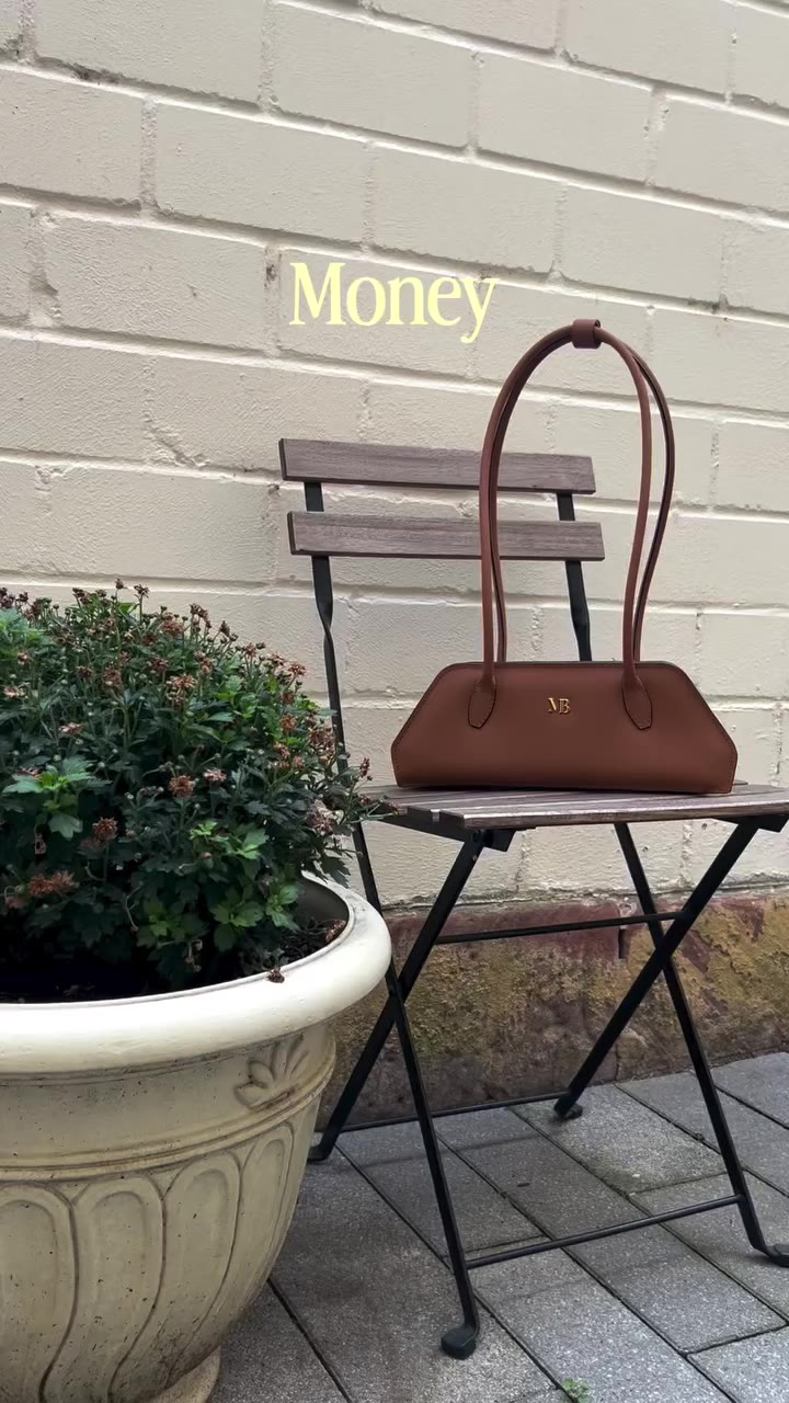 That‘s absolutely true! Discover our vegan collection at melinabucher.com 🫶👜…