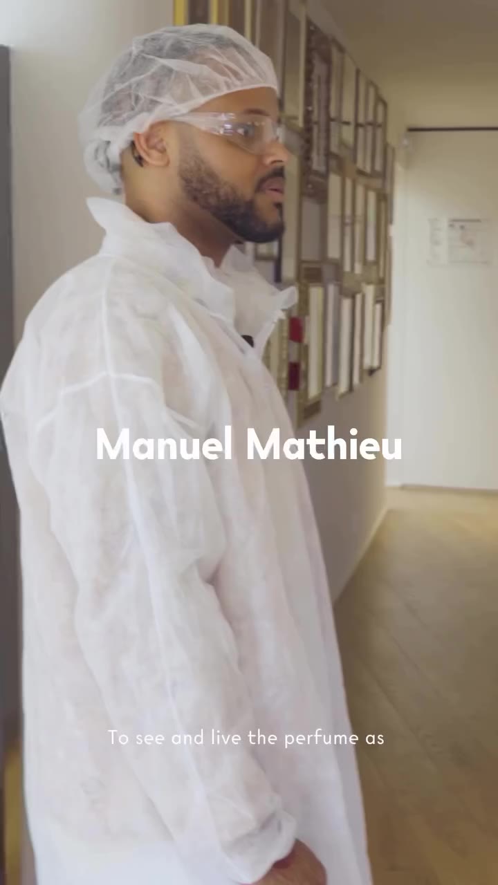 Voir et vivre le parfum comme une création artistique. Dans les coulisses de…