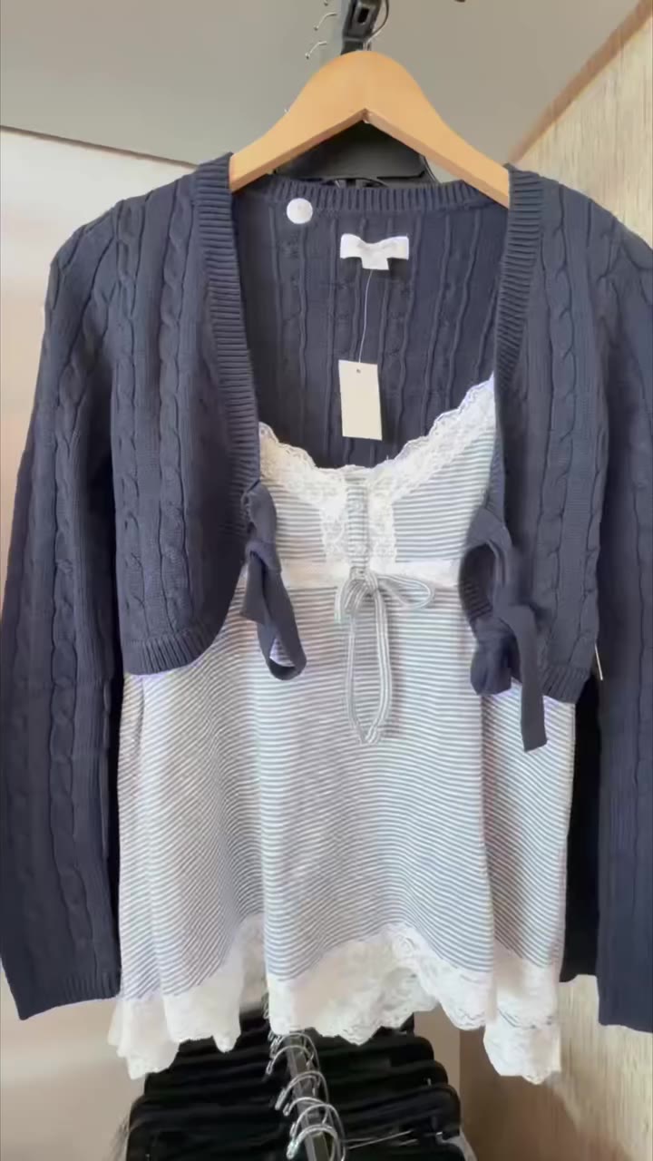 a look into our latest fave layers 🩷 #AeroATeam #AeroFanMail