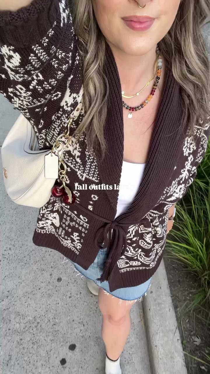 Say “FALL” to have outfit details sent to your DMs 🤎🍂 What I’ve been wearing…