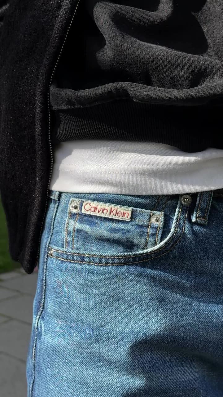 Coffee walks ft Calvin Klein #AD @calvinklein #FeelTheFit