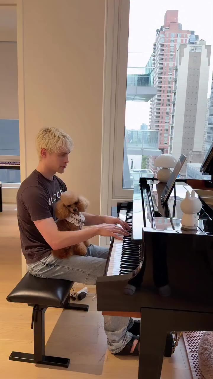 He won’t let me practice 🤍 #Liebestraum