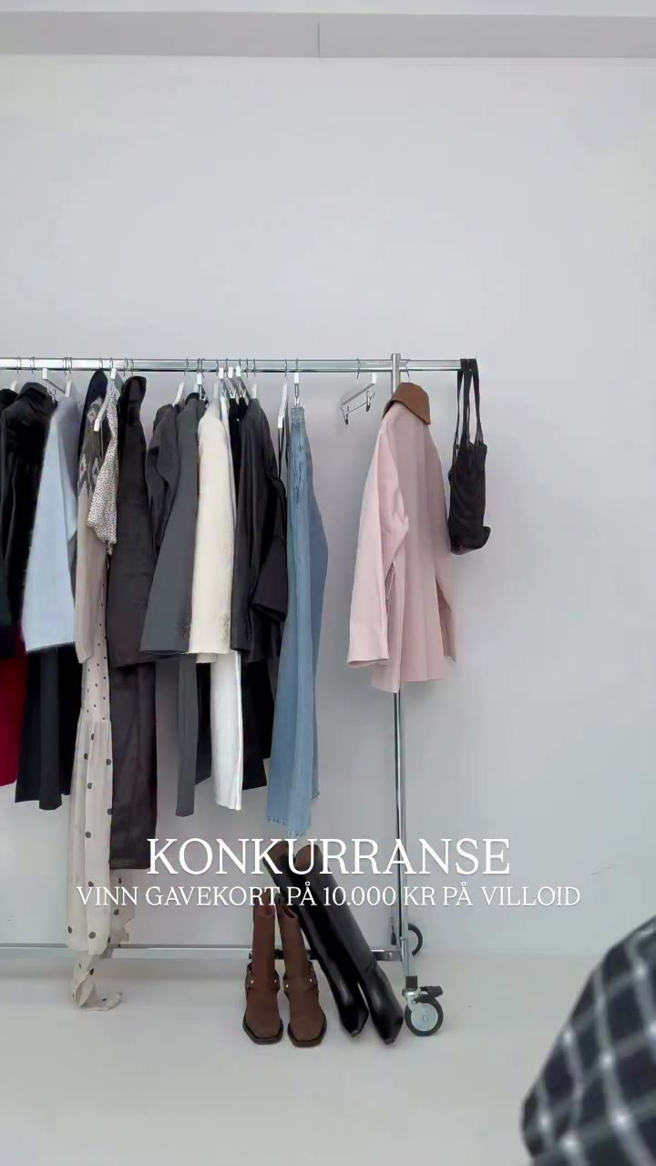 VI FEIRER OG DU KAN VINNE!💗 Vi vil feire at vi vant Årets Butikk på Costume…