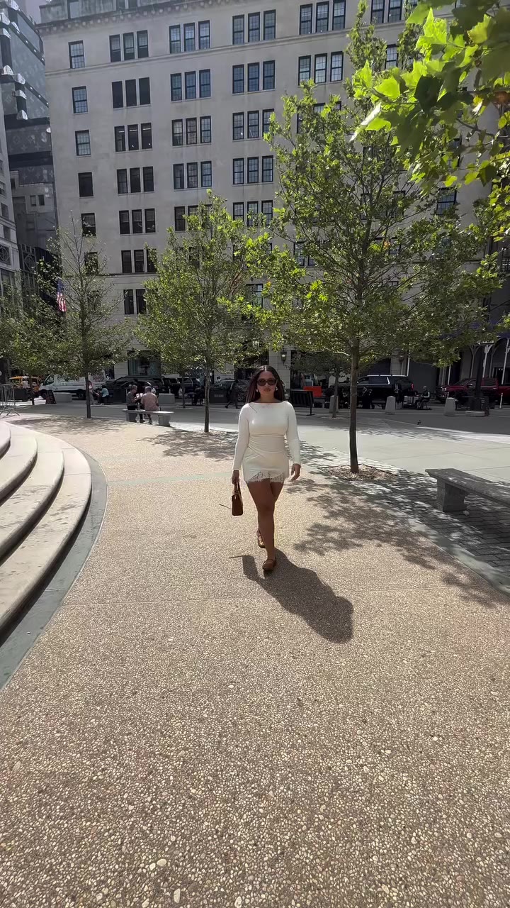Outfit check for a stroll in NYC 🗽☺️🤎🤍 Full outfit linked on my LTK 😉…